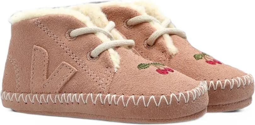 VEJA Kids x Konges Sløjd babyschoentjes met geborduurde kersen Roze - Foto 2