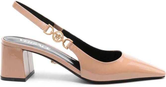 Versace 60 mm Medusa '95 pumps van lakleer Beige