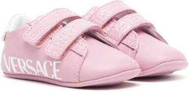 Versace Kids Sneakers met logoprint Roze