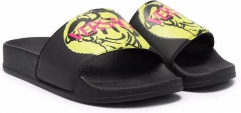 Versace Kids Slippers met logoprint Zwart