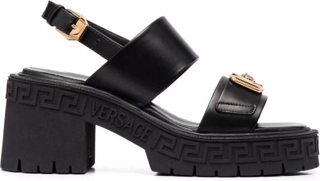 Versace Medusa sandalen met plakkaat Zwart