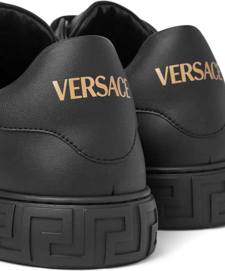 Versace Greca sneakers met studs Zwart - Foto 3