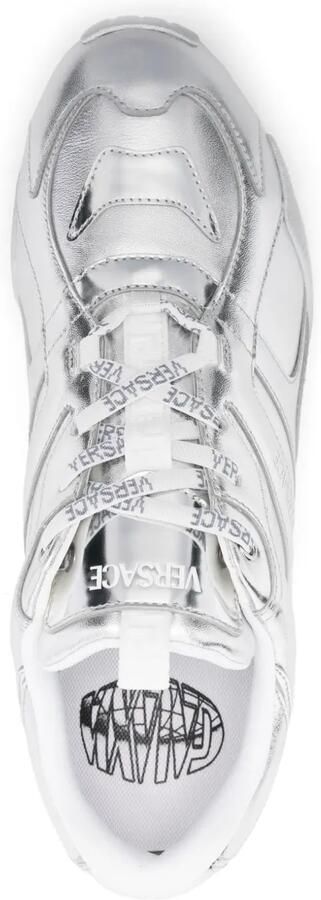 Versace Sneakers met metallic-effect en logo-print Zilver - Foto 4