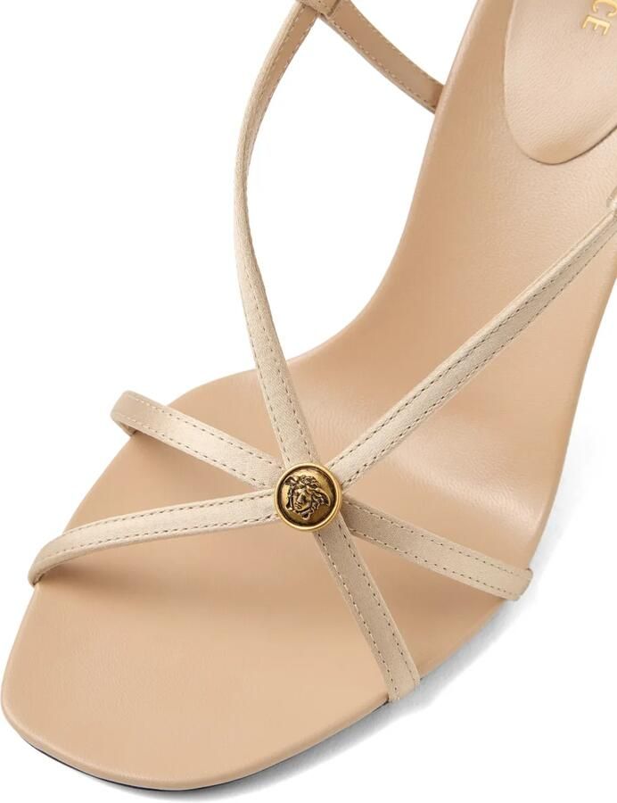 Versace Valentina satijnen sandalen 80 mm Beige - Foto 3