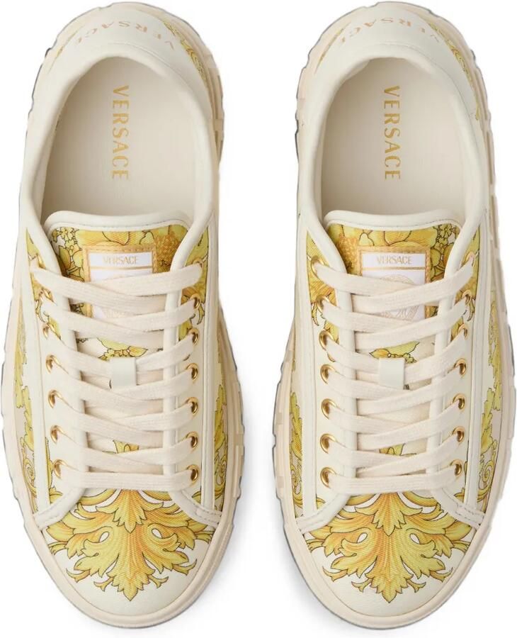 Versace Zijden-twill sneakers met Greca-print Beige - Foto 3
