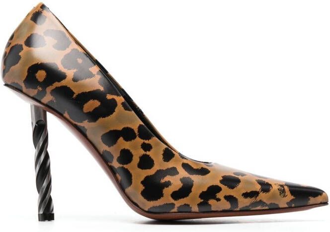 VETEMENTS Pumps met luipaardprint Bruin