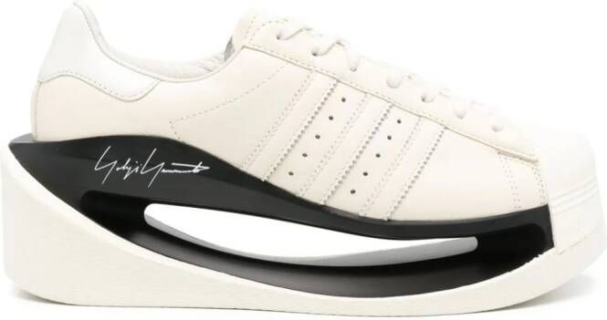 Y-3 Gendo Super-Star leren sneakers Beige