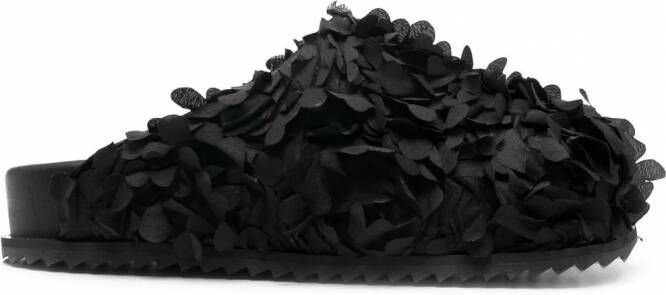 YUME Slippers met textuur Zwart