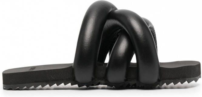 YUME Sandalen met gekruiste bandjes Zwart