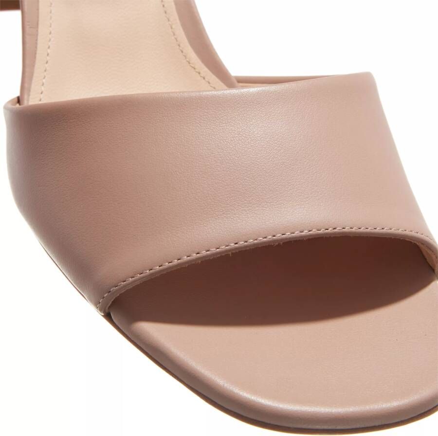Aigner Pumps & high heels Courtney 13 in beige