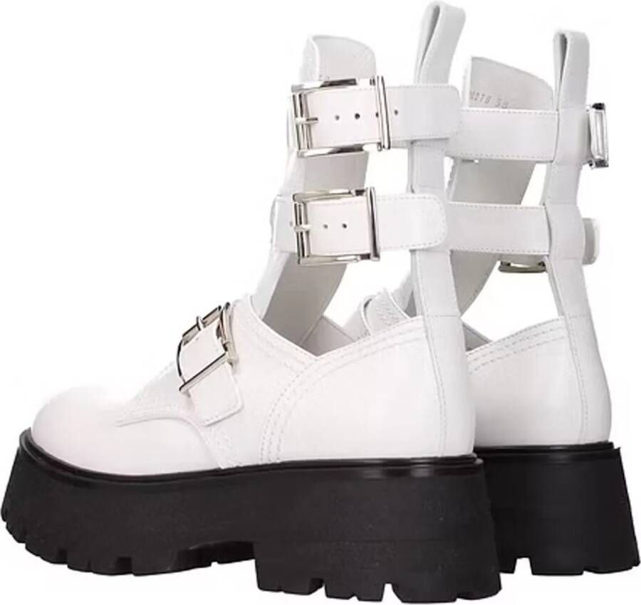 alexander mcqueen Boots & laarzen Leather Ankle Boots in wit
