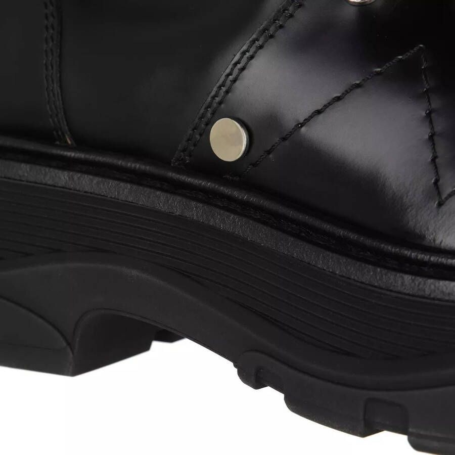 Alexander mcqueen Boots & laarzen Tread Lace Up Boot in zwart