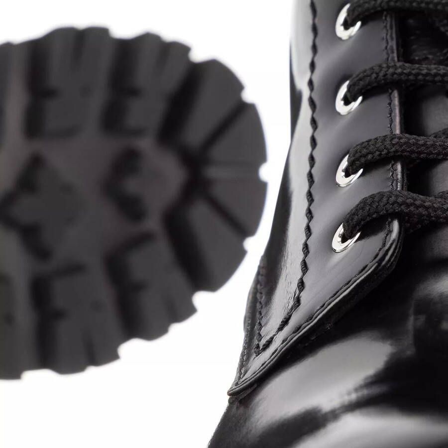 Alexander mcqueen Boots & laarzen Wander Boots Leather in zwart