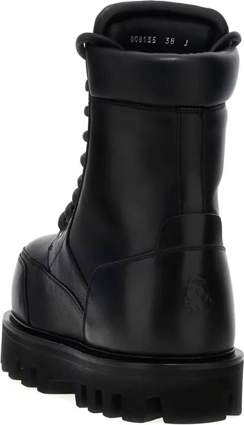 Alexander mcqueen Boots Nappa Ankle Boots in zwart
