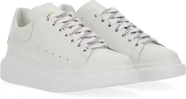 Alexander mcqueen Low-Top Sneakers Oversized Sneaker in wit