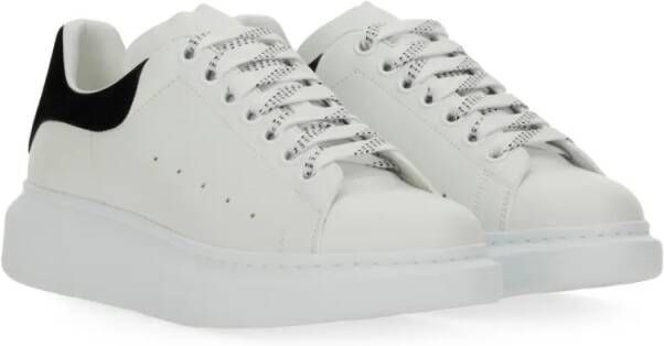 Alexander mcqueen Low-Top Sneakers Oversized Sneaker in wit