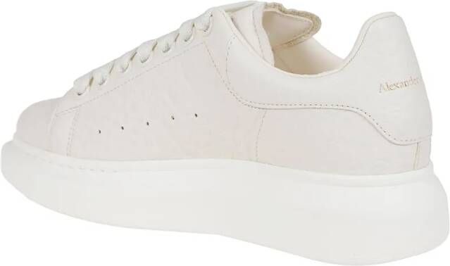Alexander mcqueen Low-Top Sneakers Oversized Sneakers In Hammered Leather in wit