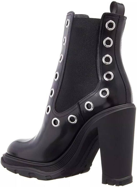Alexander mcqueen Sneakers Eyelet Ankle Boots Leather in zwart