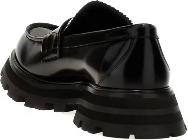 Alexander mcqueen 'Wander' Loafers in zwart