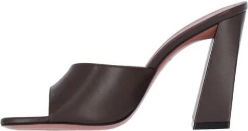 Amina Muaddi Sandalen Brigitte 95 Sandals In Brown Hammered Leather in bruin