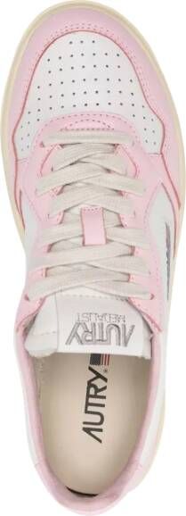 Autry International Sneakers Medalist Low Women (weiß pink) in poeder roze