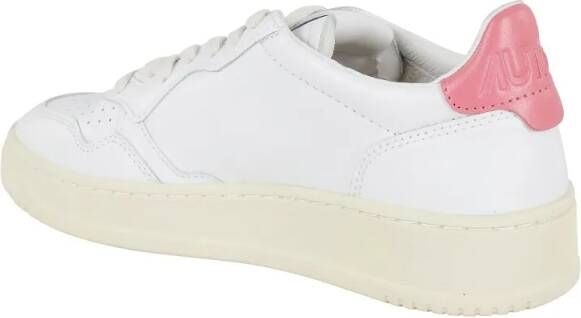 Autry Low-Top Sneakers Medalist Low Round Toe Leather Sneakers in wit