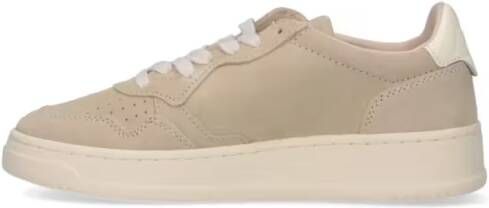 Autry Low-Top Sneakers Medalist Low Sneakers Beige in beige