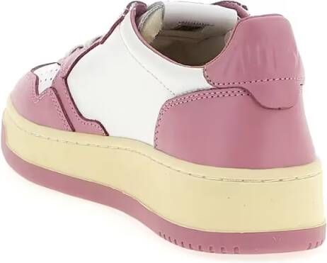 Autry Low-Top Sneakers 'Medalist Low' Sneakers in roze