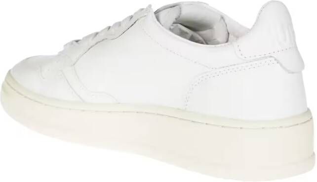 Autry Low-Top Sneakers Medialist Low Wom Sneakers in wit