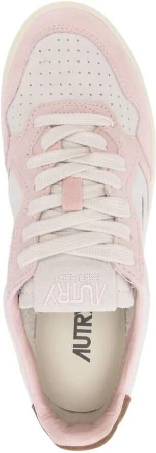 Autry Low-Top Sneakers Medalist Low-Top Sneakers With Perforated Detailin in bruin