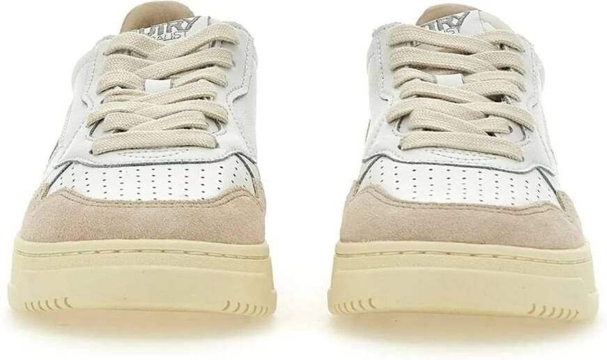 Autry Low-Top Sneakers White in wit