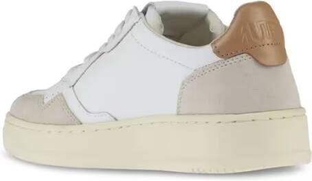 Autry Low-Top Sneakers White Leather Sneakers With Beige Suede Accents in grijs