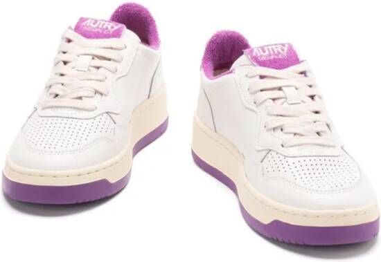 Autry Low-Top Sneakers White Medalist Trainers in wit