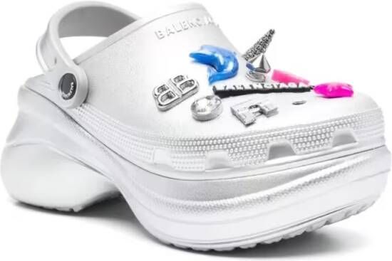 Balenciaga Sandalen Jibbitz Clogs in wit