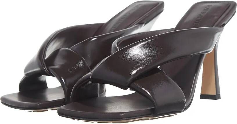 Bottega Veneta Sandalen Sandal Cushion Lux in bruin