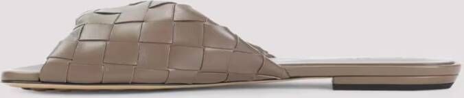 Bottega Veneta Sandalen Woven Brown Leather Flat Sandals in bruin