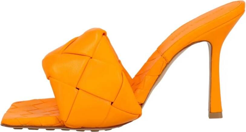 Bottega Veneta Slippers & Mules Lido Mule Orange in oranje