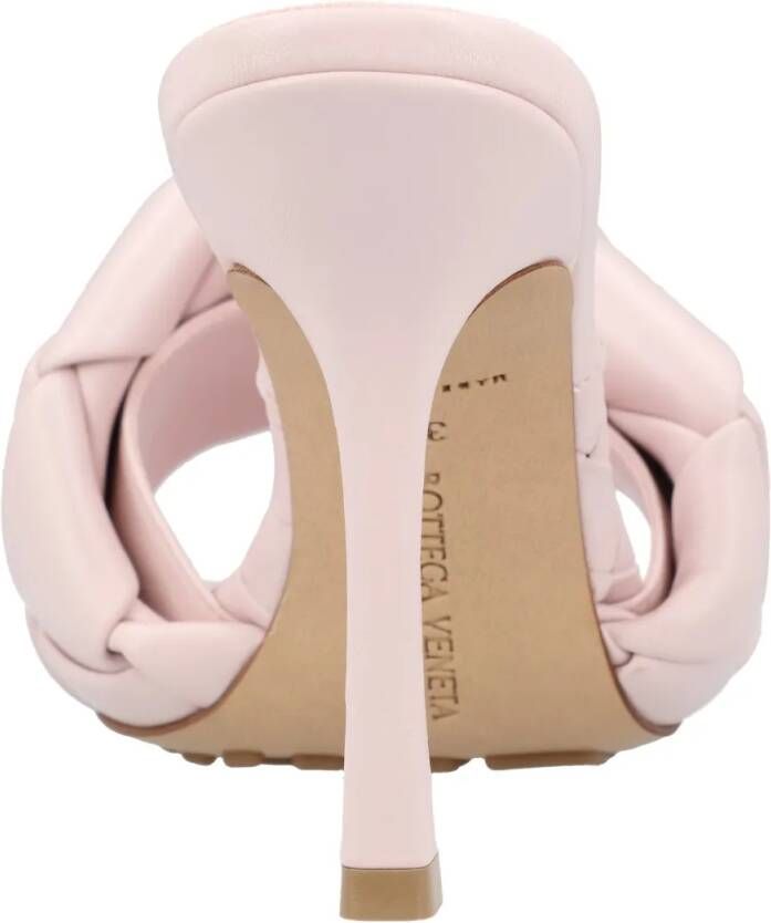 Bottega Veneta Slippers & Mules Lido Mule Pink in roze