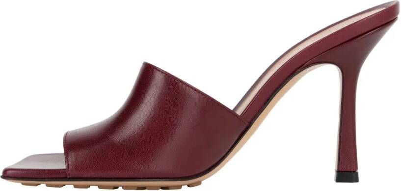 Bottega Veneta Slippers & Mules Stretch Mule Merlot in bruin