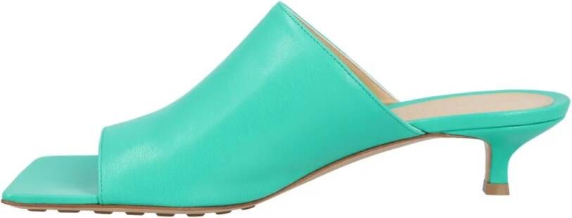 Bottega Veneta Slippers & Mules Stretch Mule Turquoise in groen