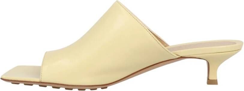 Bottega Veneta Slippers & Mules Stretch Mule Yellow in geel