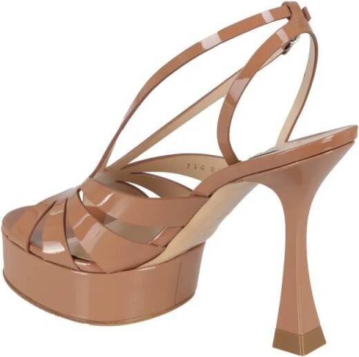 Casadei Sandalen Tiffany Sandal In Glossy Nude Leather in bruin