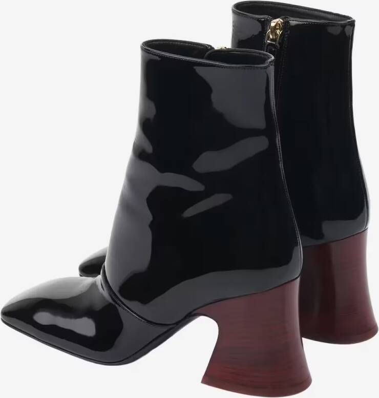 Chloé Boots Janis Ankle Boots With Glossy Calfskin in zwart