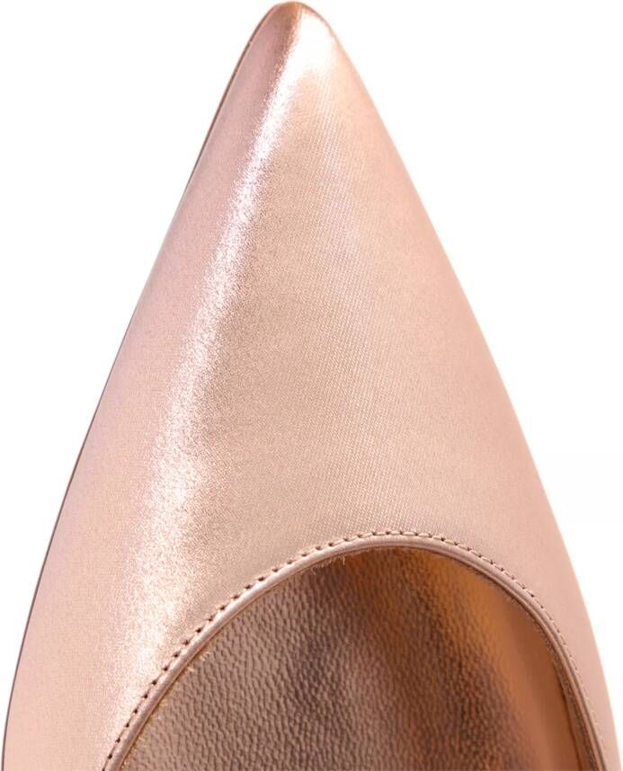 Christian Louboutin Pumps & high heels Iriza 85 mm Pumps in goud
