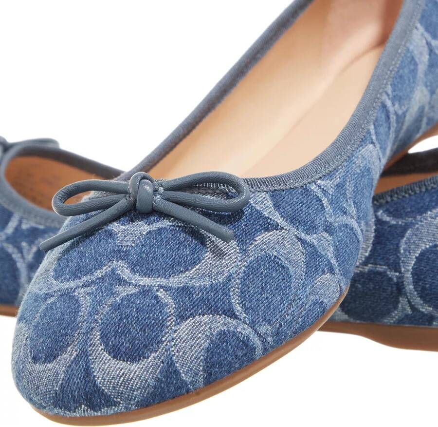 Coach Loafers & ballerina schoenen Abigail Flat Signature in blauw