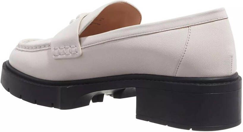 Coach Loafers & ballerina schoenen Leah Leather Loafer in crème