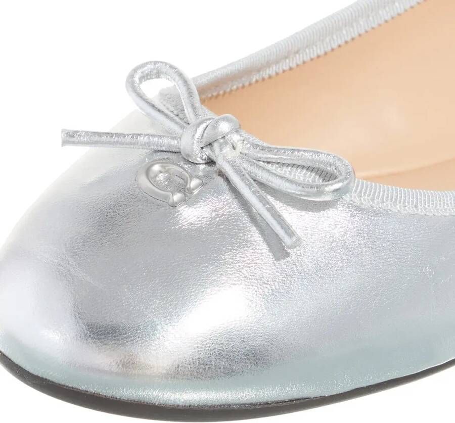 Coach Slippers & Mules Abigail Metallic Leather Ballet Flat in zilver