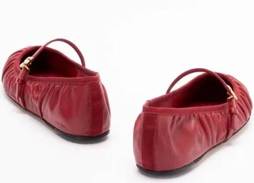 Dolce&Gabbana Gathered Lambskin Ballerinas With Gold Logo Detail in rood