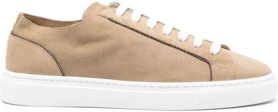 Doucal's Low-Top Sneakers Monili Chain-Detail Suede Sneakers in bruin
