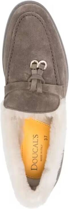 Doucal's Soft Suede Loafers in grijs
